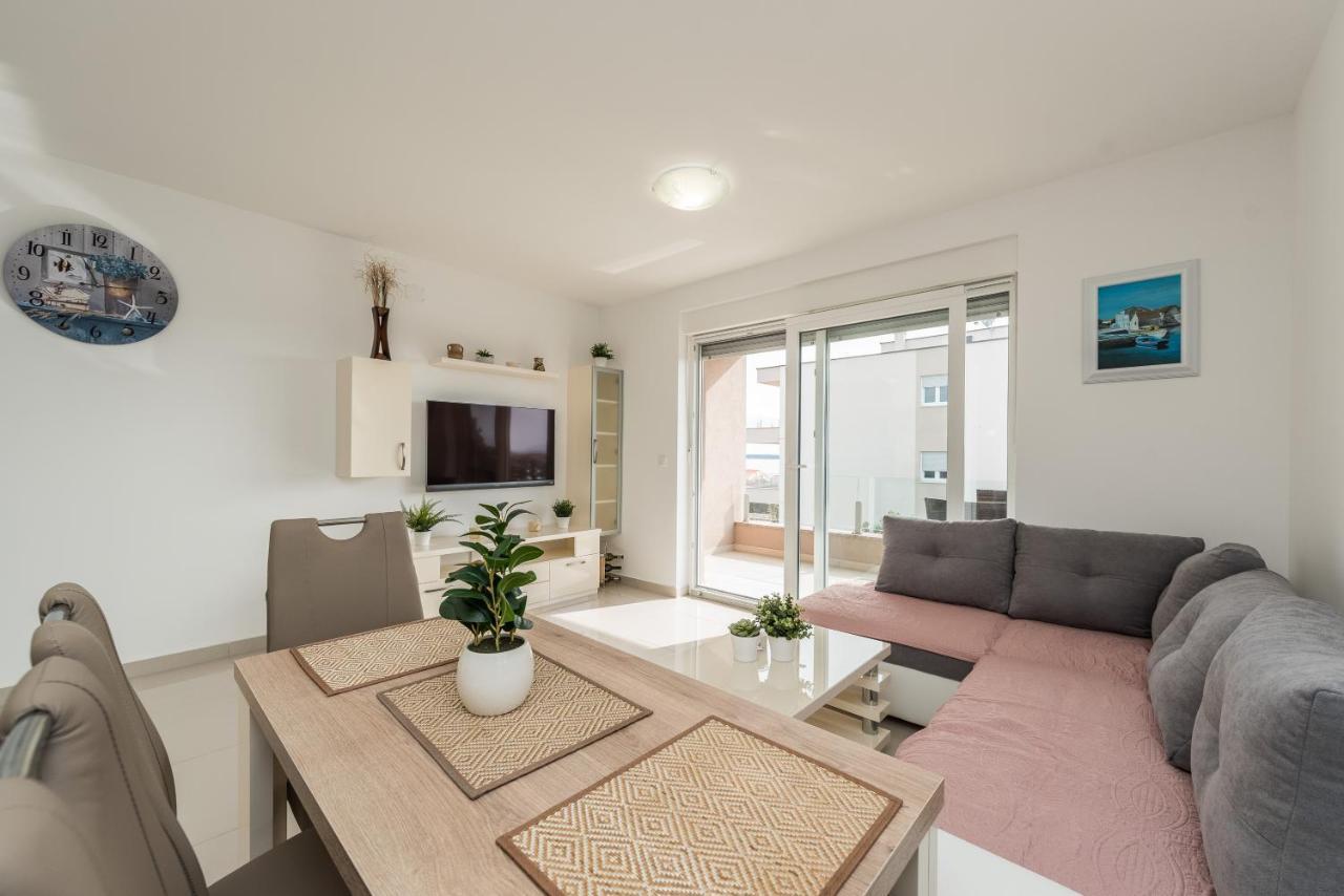 Zoran Brand New Modern Apartments Мандре Екстериор снимка