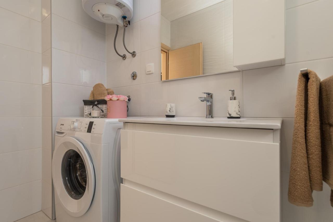 Zoran Brand New Modern Apartments Мандре Екстериор снимка