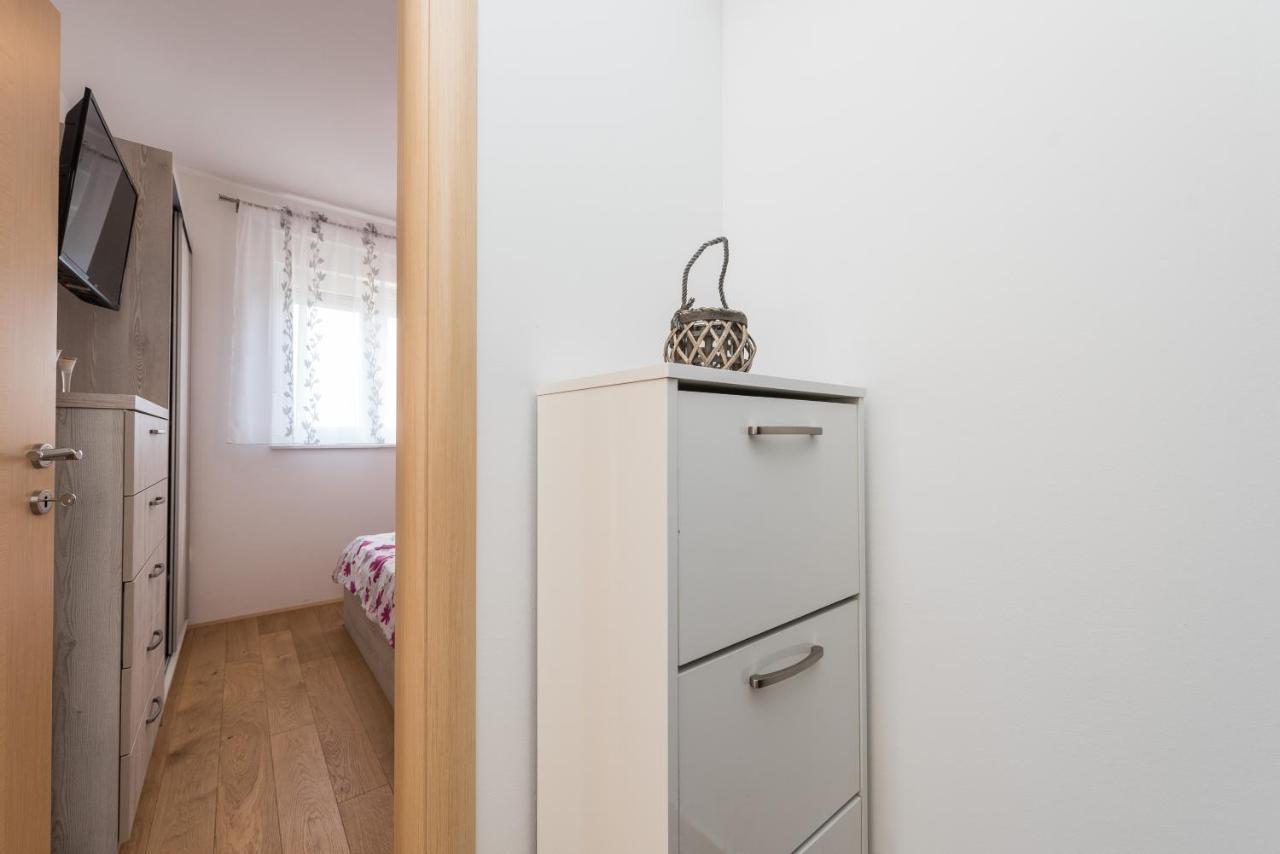Zoran Brand New Modern Apartments Мандре Екстериор снимка